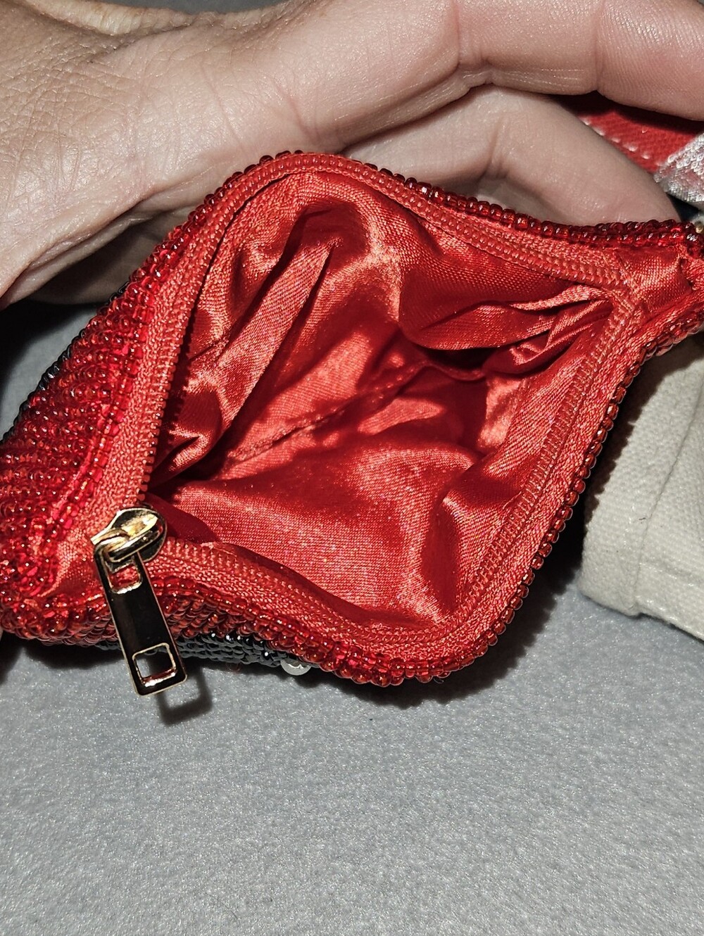 Handcrafted in India Viral NWT Beaded Canvas Mini Tote & Anchor Coin Purse Red - Picture 14 of 15
